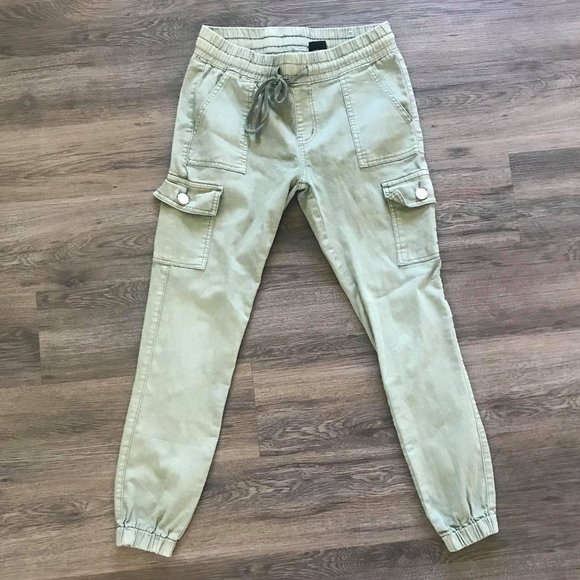 Joggers - VIP 9/10 Juniors - 0/2 Womens - Picture 1 of 3